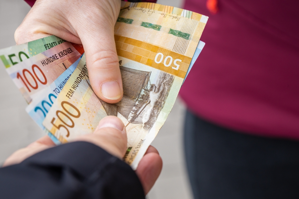 Norwegian money, norske kroner, sedler, bills