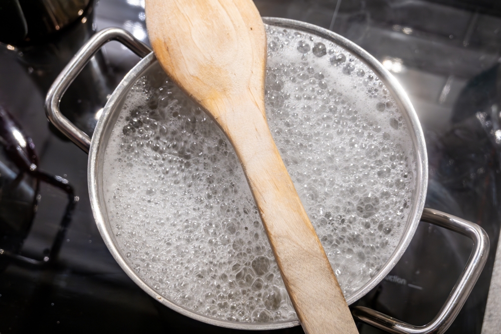 cook, boil, kitchen, wood, utensil, spoon, koke, koge, træske, tresleiv, kjøkken, køkken