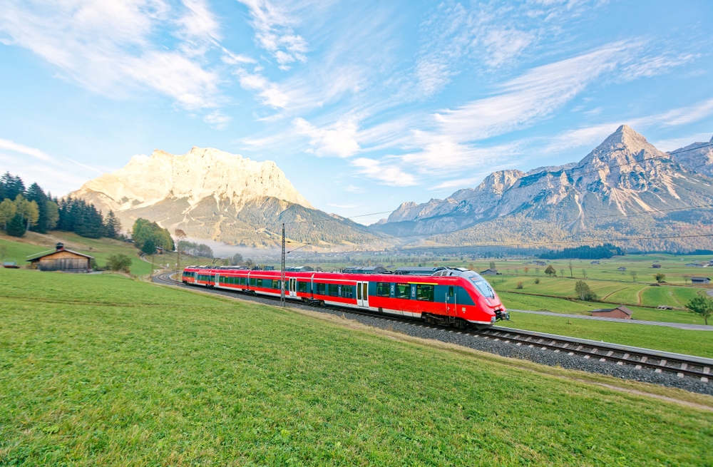 Red fast speed train, Austria fields, The Alps, mountains, tog, lyntog, hurtigtog