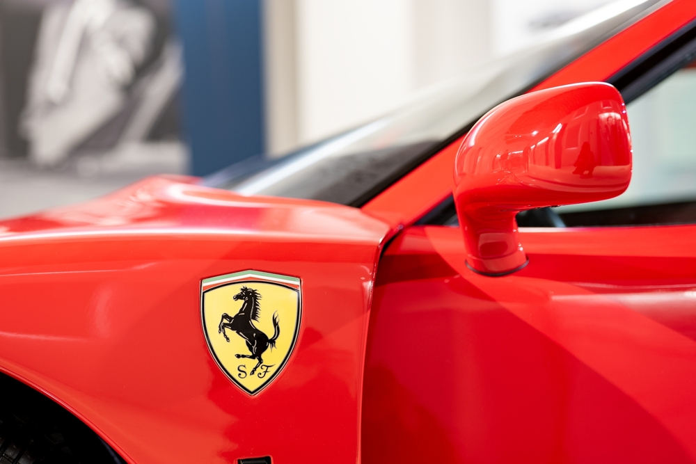 Folk flest tar feil om Ferrari-logoen – her er den rørende sannheten