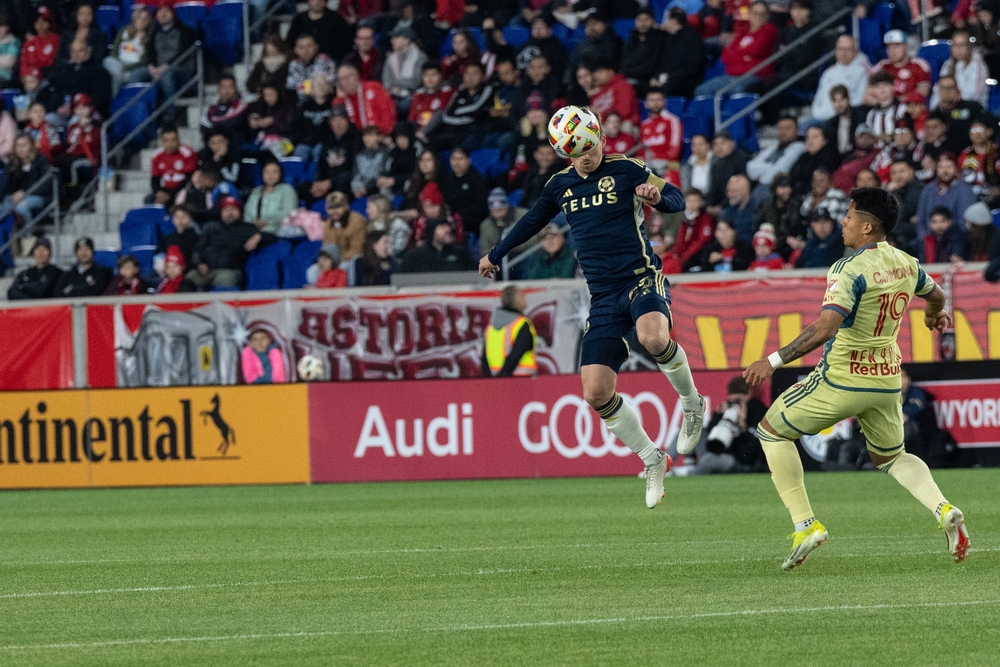 Ryan,Gauld,(25),Of,Whitecaps,Fc,Controls,Ball,During,Mls