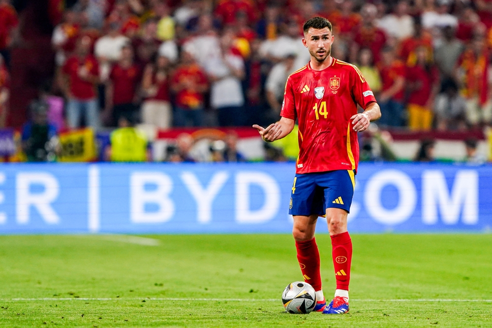 Munich,,Netherlands,-,July,9,2024:,Aymeric,Laporte,Stands,With