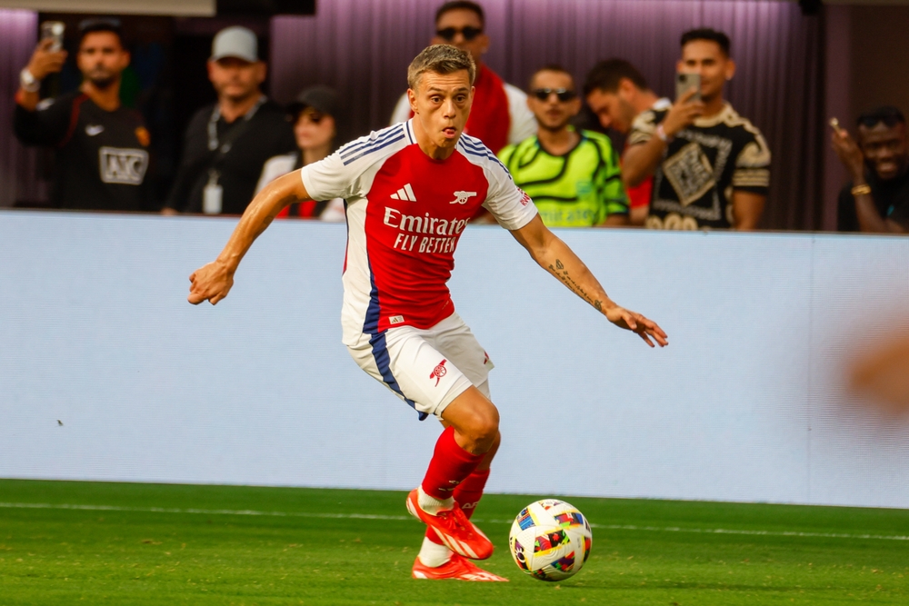 Arsenal's,Leandro,Trossard,#19,In,Actions,Against,The,Manchester,United