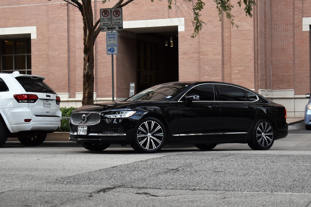 A,Black,Metallic,Colored,Volvo S90