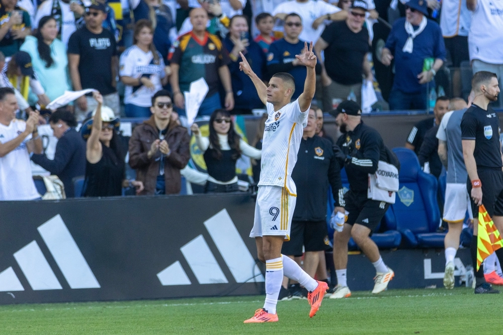 La,Galaxy's,Dejan,Jovelji?,#9,Celebrates,His,Goal,Against,The