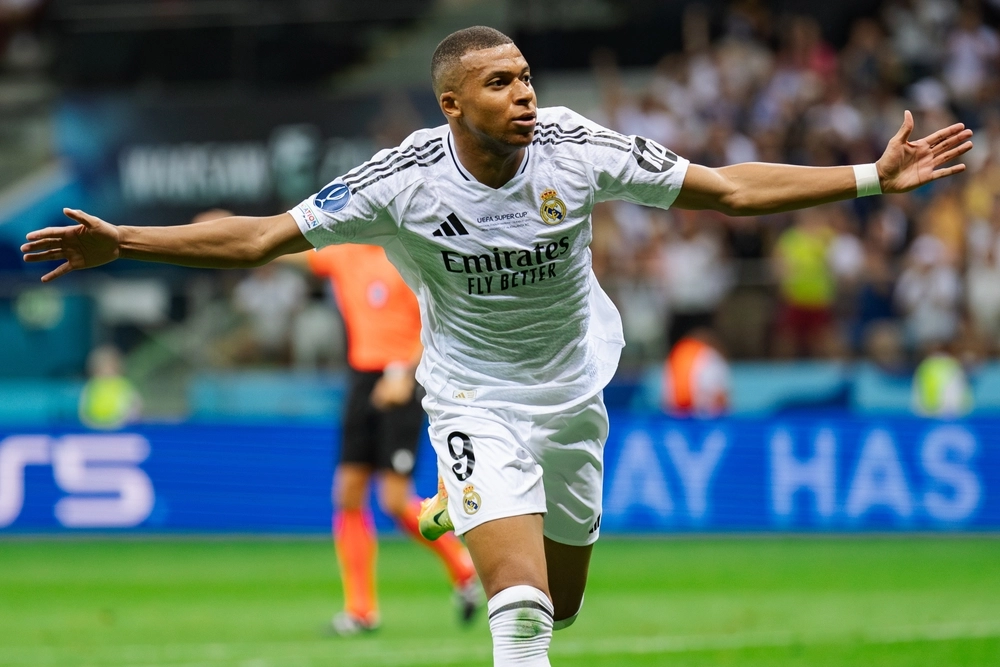 Mbappé tilslutter sig Messi og Cristiano i eksklusiv klub