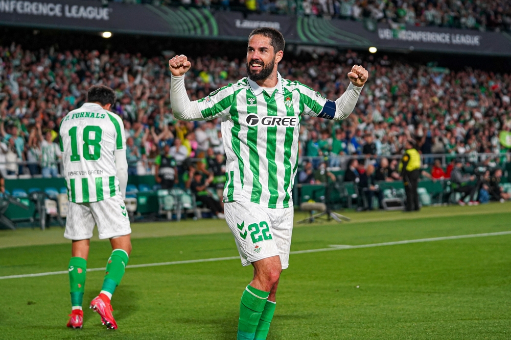 Isco,Alarcon,(real,Betis),During,Uefa,Conference,League,Match,Between
