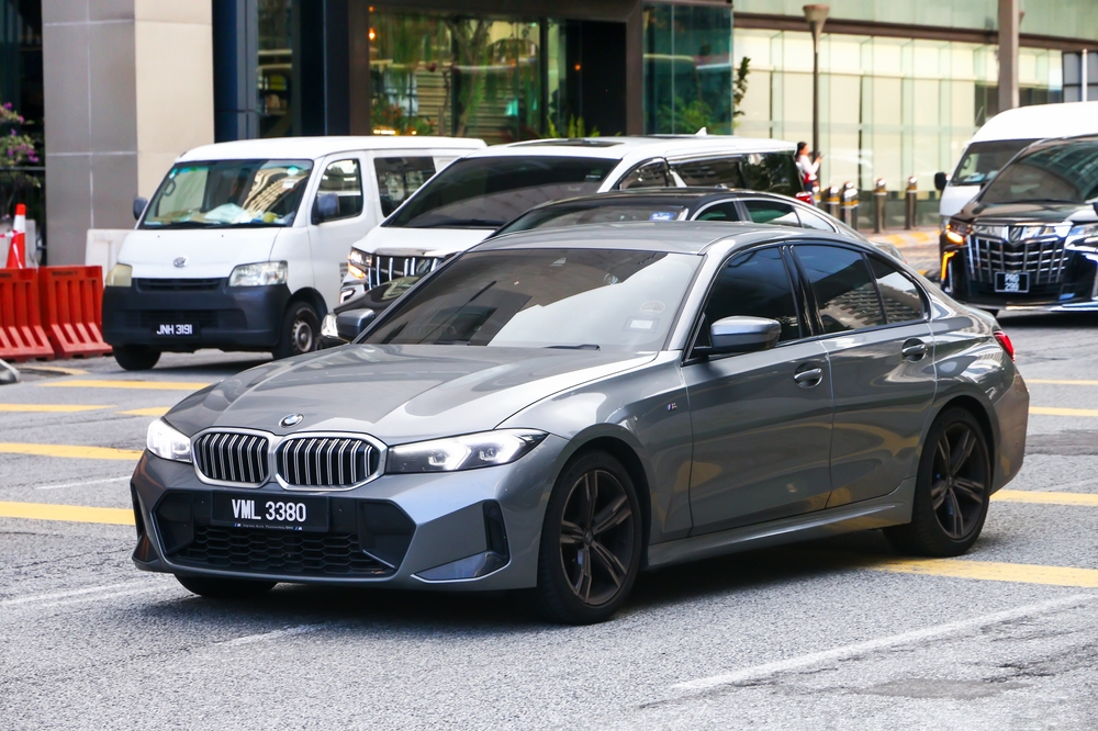 German executive compact saloon car BMW 3-series (G20), bil