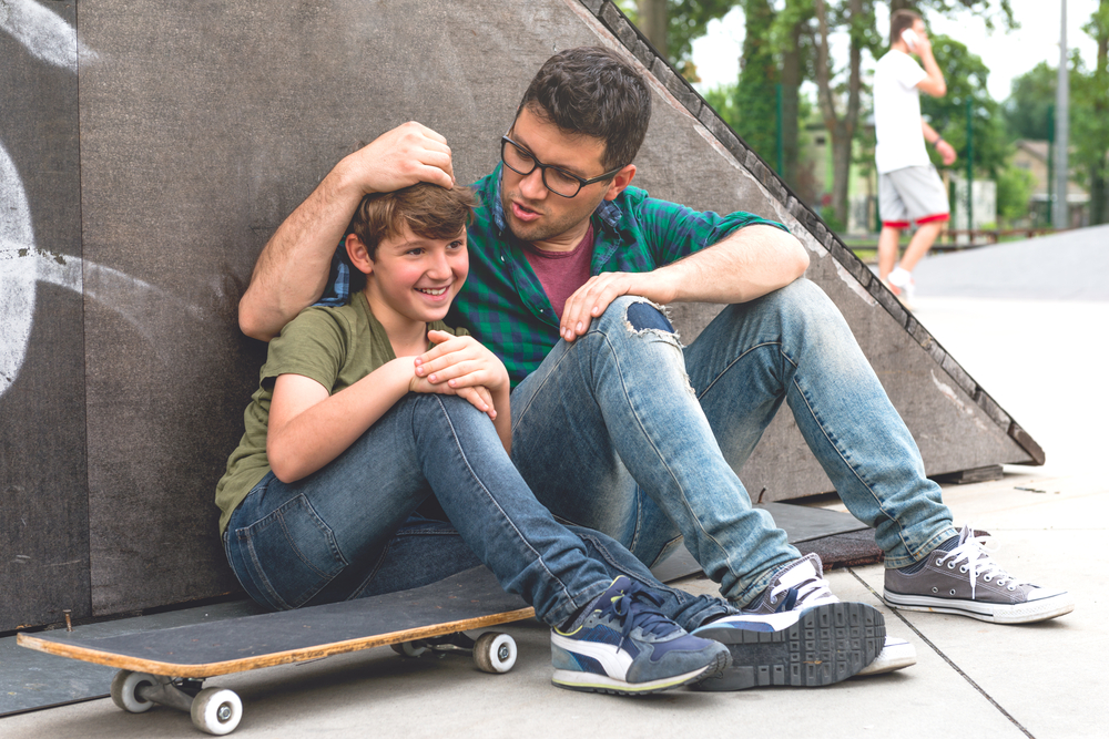 Parenthood, parenting, skate park, father son, skateboard, parent, foreldre, barneoppdragelse, far og sønn, rullebrett