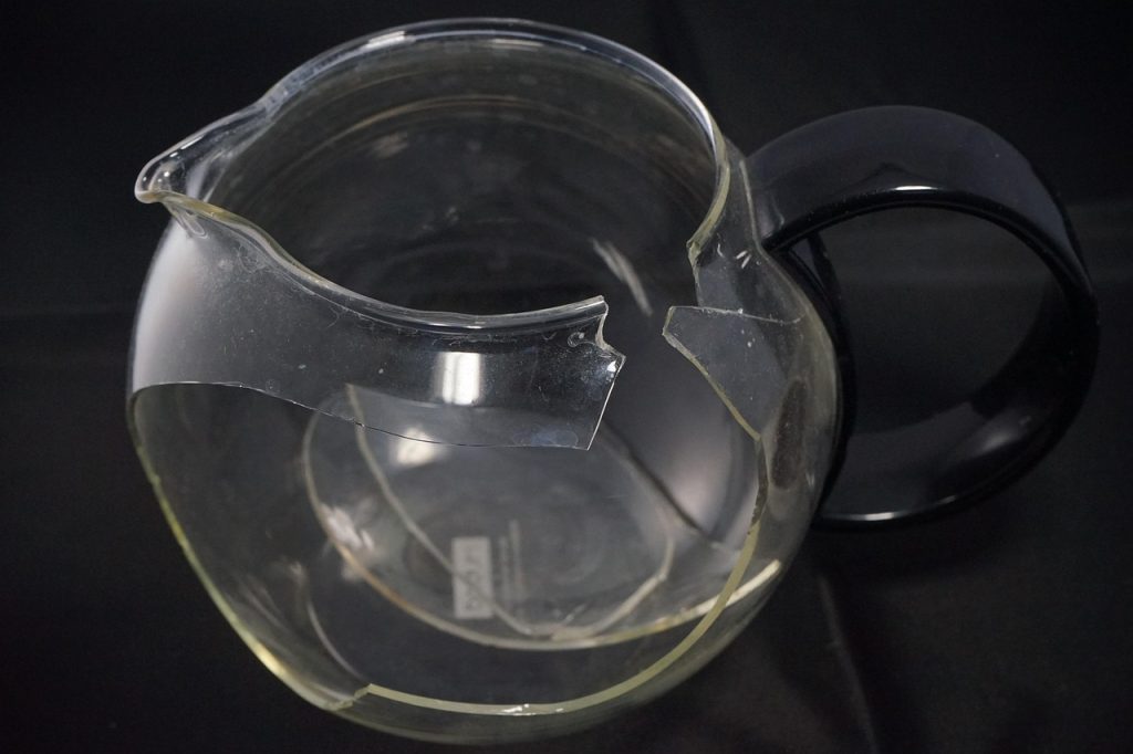 teapot, glasskår, Shards,Of,Broken,Glass,On,The,Floor