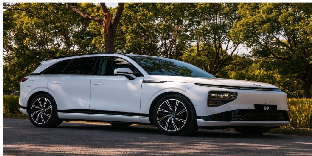 xpeng white car