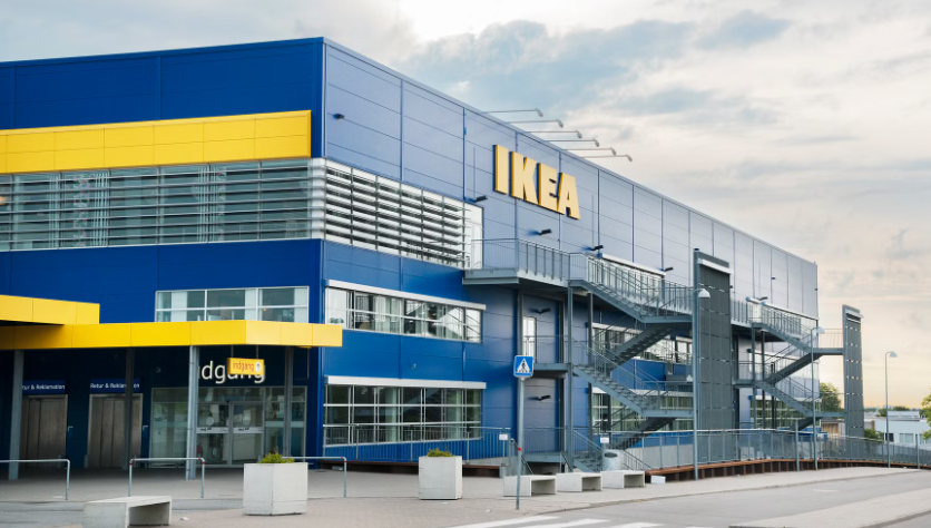 Gav 70.000 for et IKEA-køkken: 5 måneder efter vasker de stadig op på toilettet