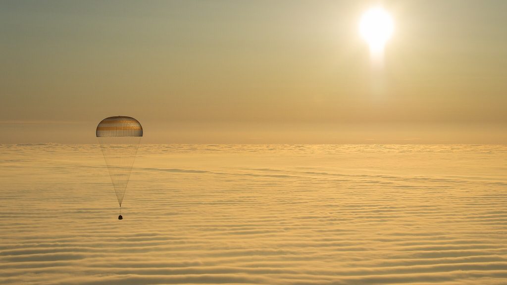 Expedition 42 Soyuz TMA-14M Landing
