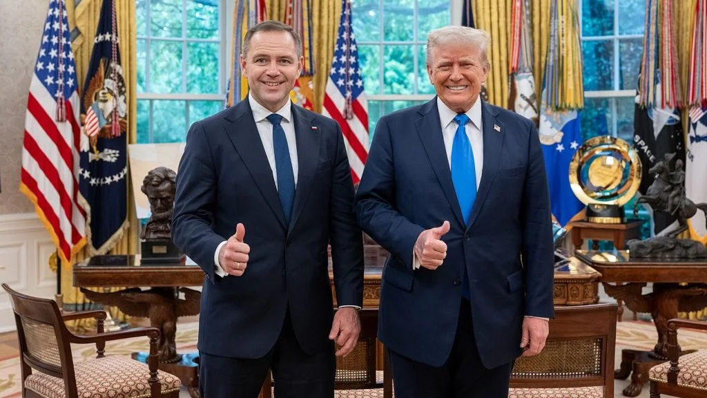 President Donald Trump meets with and poses for a photo with Polish presidential candidate Karol Nawrocki in the Oval Office, Thursday, May 1, 2025. (Official White House Photo by Joyce N. Boghosian)