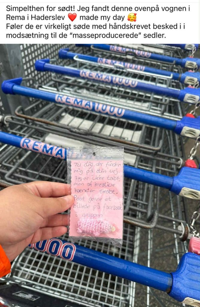 Rema 1000 Fund, Random acts of crochet kindness Denmark