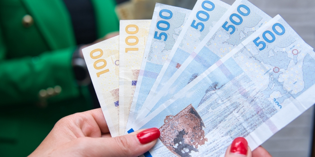 Vibeke tjener 25.000 kr. om måneden på 10 timers arbejde om ugen: Nu afslører hun hemmeligheden