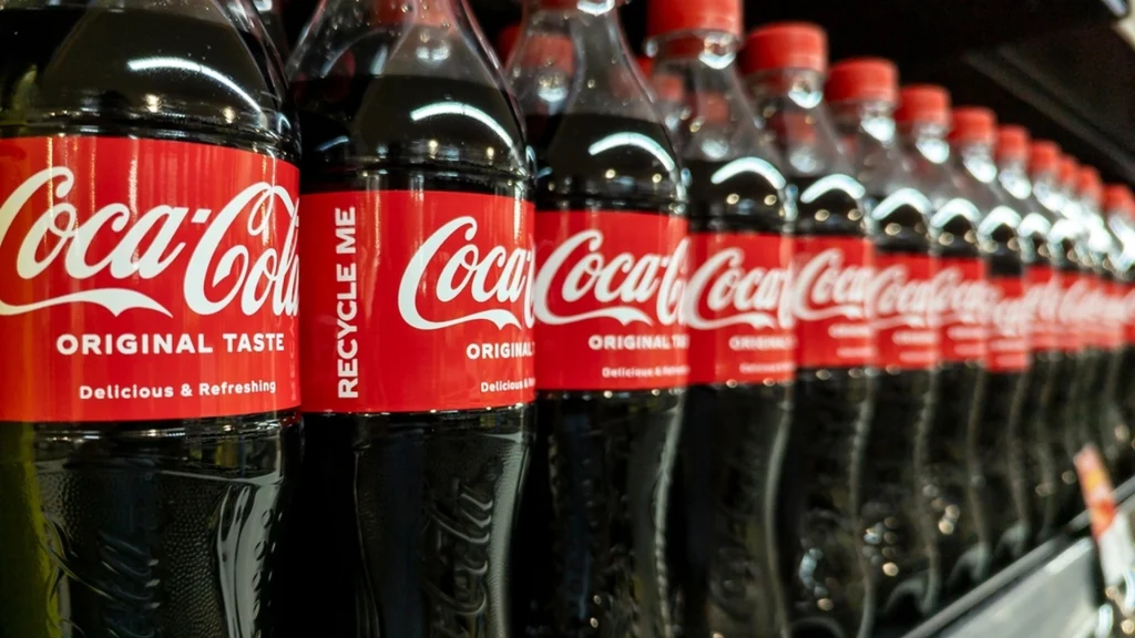 Har du sett det? Ikke mange har sett hva som skjuler seg i Coca Colas logo