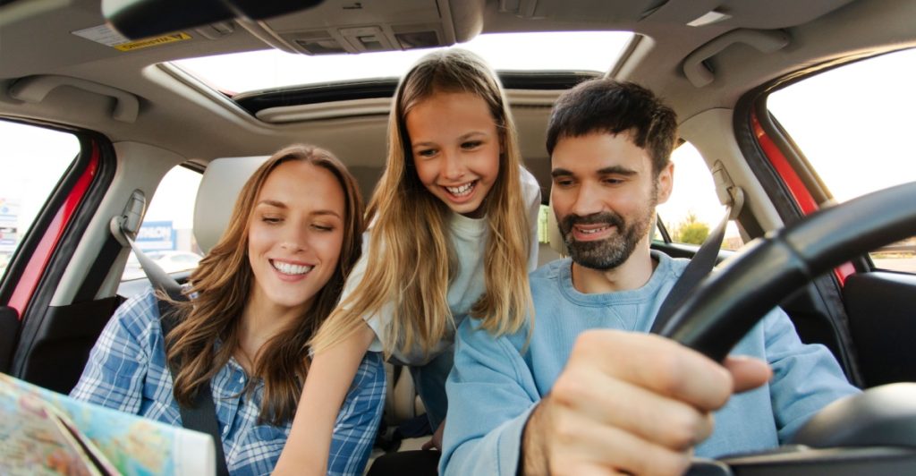 De bedste familiebiler til pengene i 2025