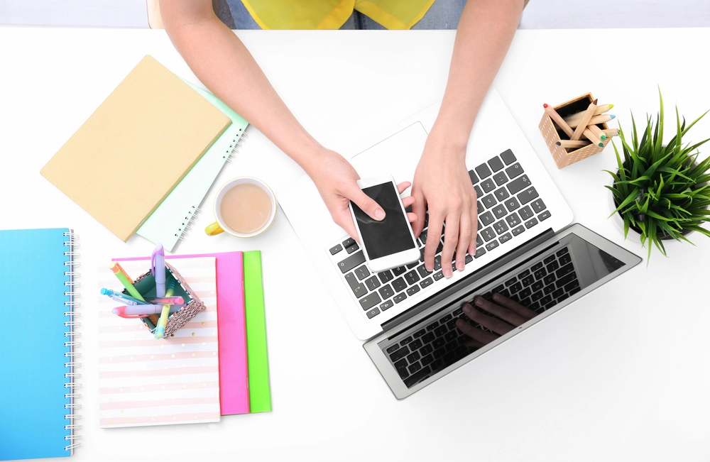 Find inspiration til online shopping med spil, gadgets og boliginteriør
