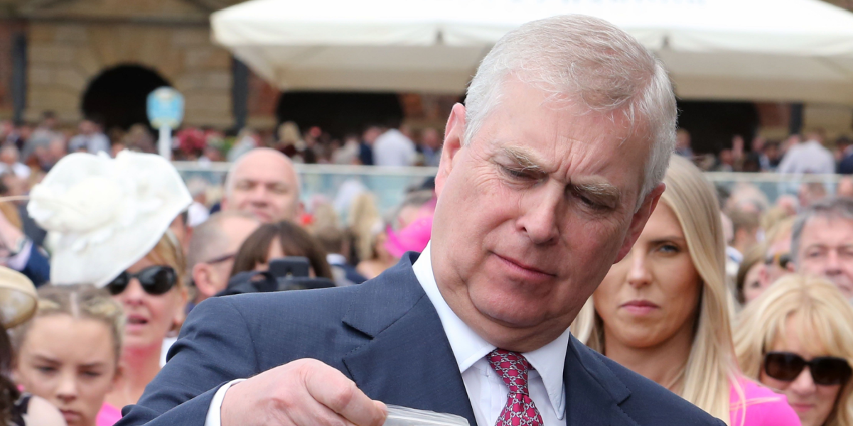 ​​Prins Andrew risikerer at blive idømt fængsel på livstid