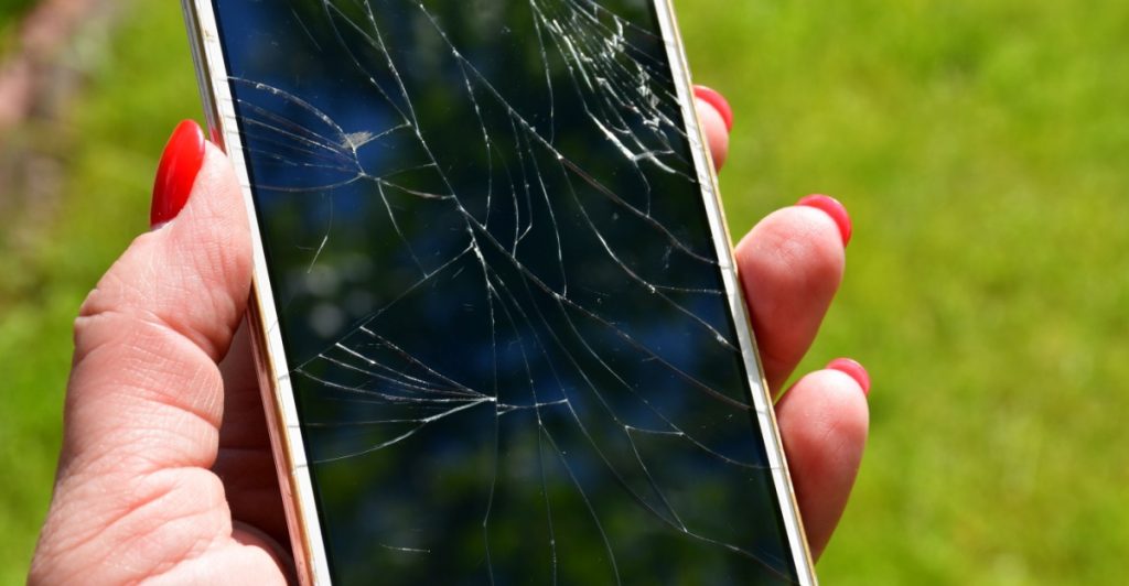 Broken screen, krossad Iphone, smadret skærm