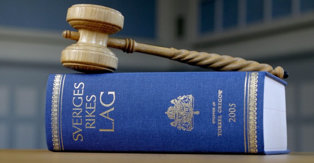 Läkare döms till åtta års fängelse – hovrätten fäller honom för tio våldtäkter