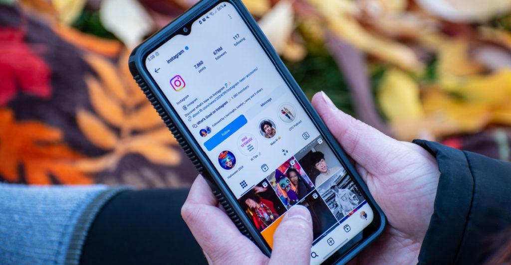 Ny funktion på Instagram kan avslöja ditt privatliv – så stänger du av den