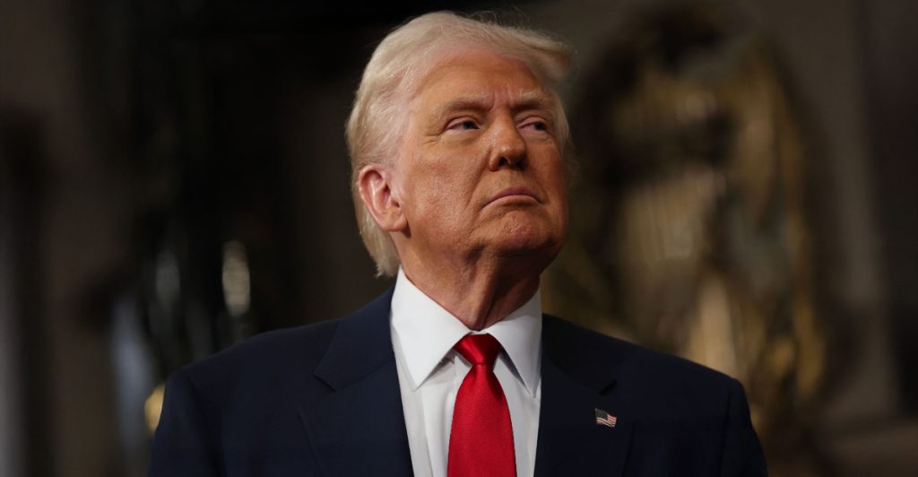 Trump växlar upp inför hösten – Demokraterna pressas att svara