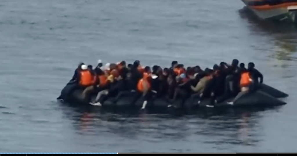 Migranter i båt Grekland