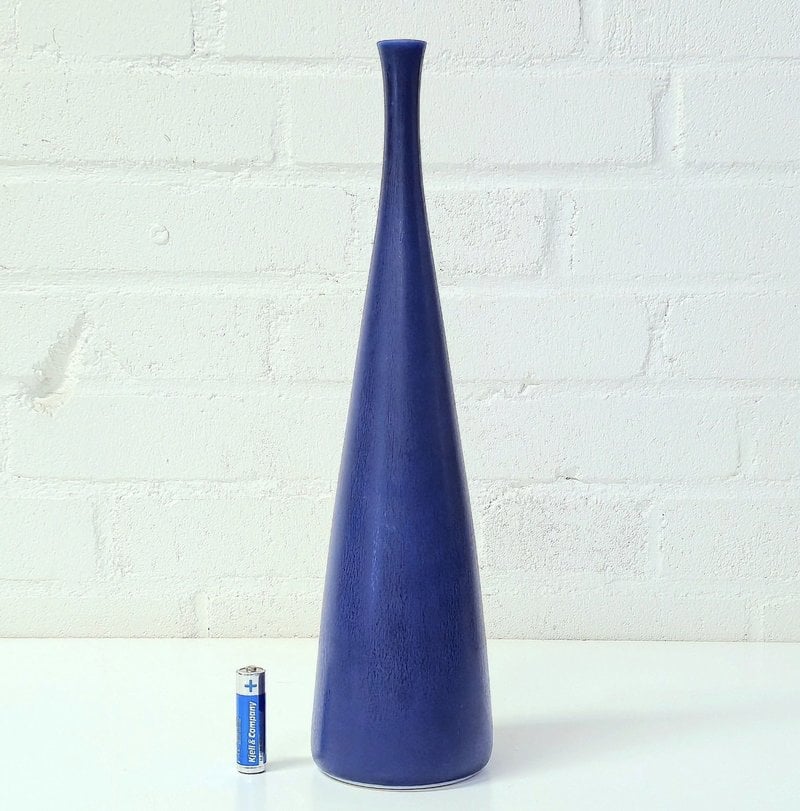vas av Carl-Harry Stålhane, Rörstrand, blå vase