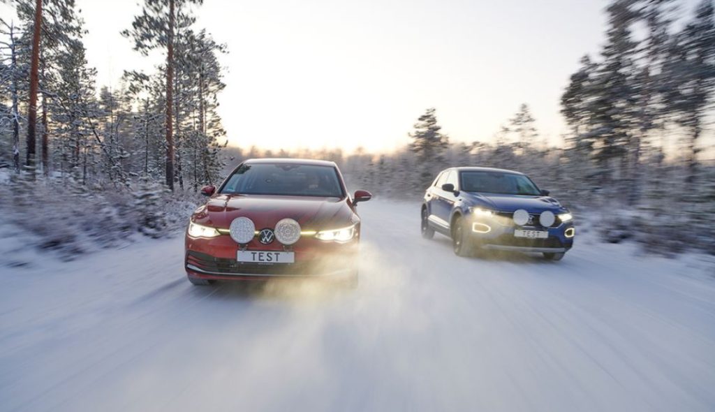 vinterføre, snø, sne, bil, vintervei, vintervej, vinterdæk, FDM test
