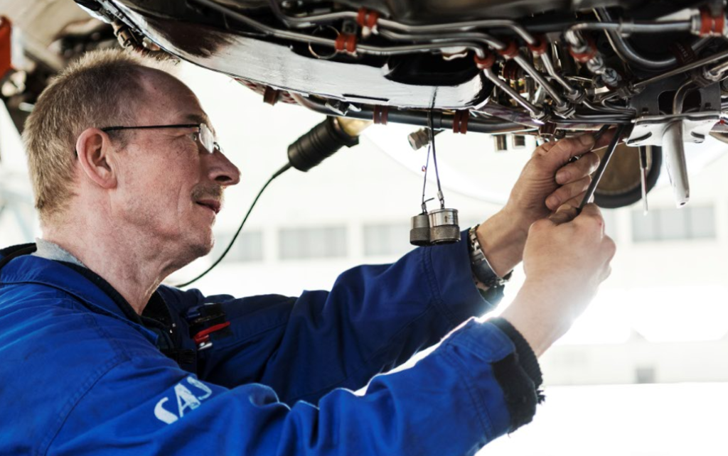 SAS, plane, fly, repair, reparation, reparasjon