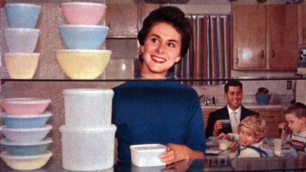 Tupperware advertisement
