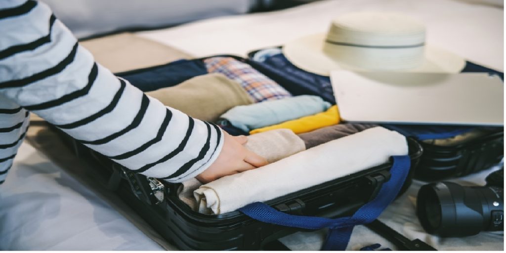 hand luggage packing bag