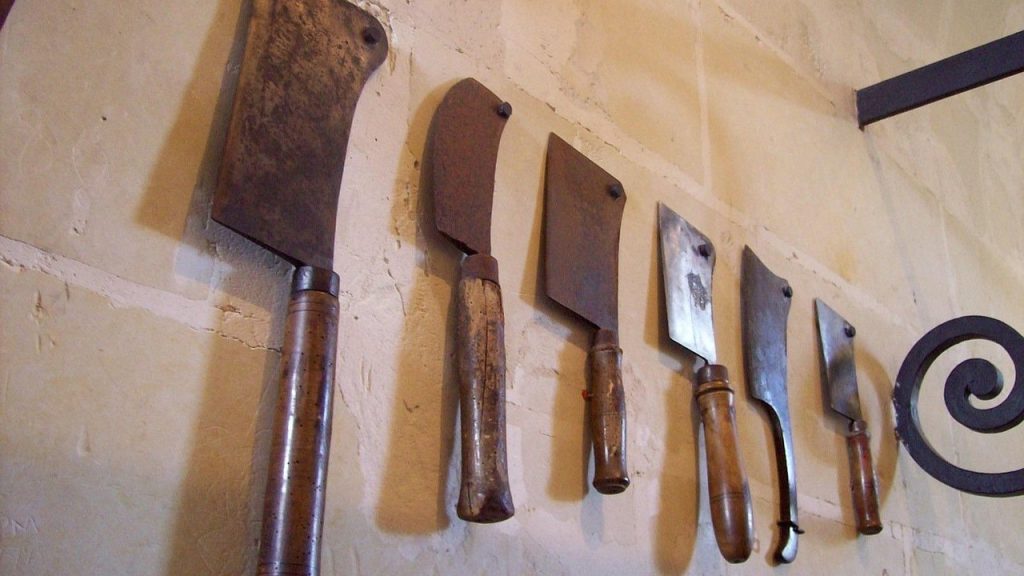 knives