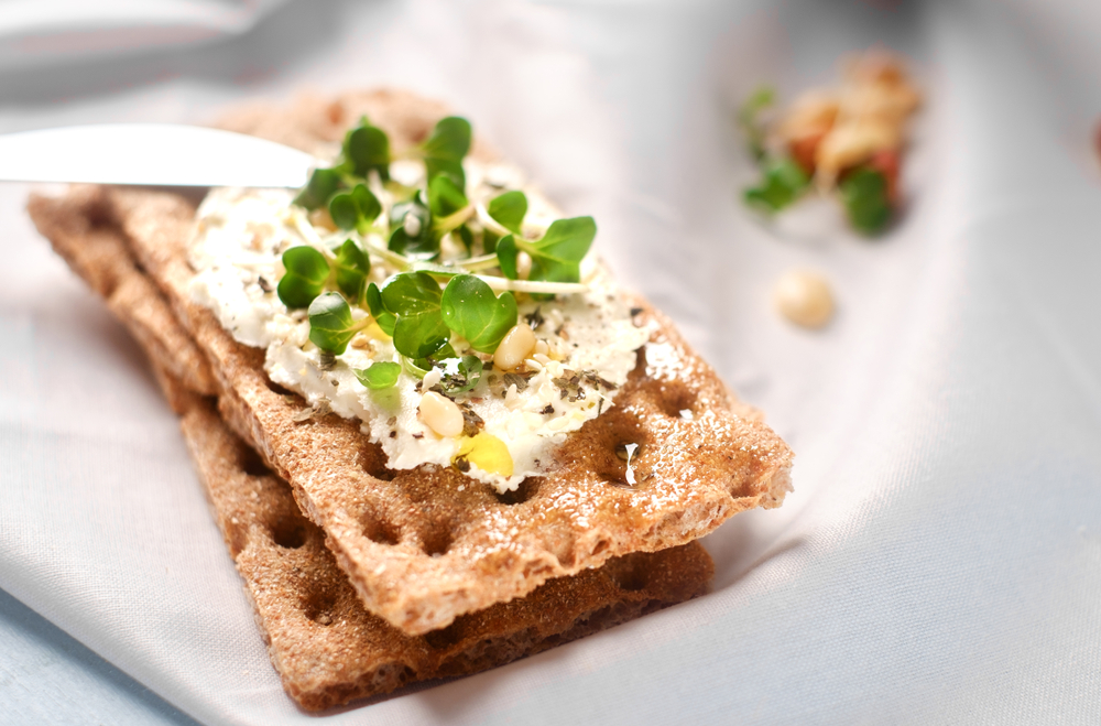 Crispbread,Cream Cheese, herbs, breakfast, knækbrød, knekkebrød