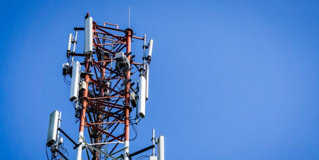 radio signal broadcast