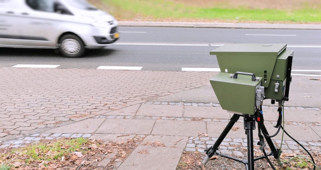 Maria og mannen lot fotoboksbilen parkere i oppkjørselen – så skjer det som ikke må skje