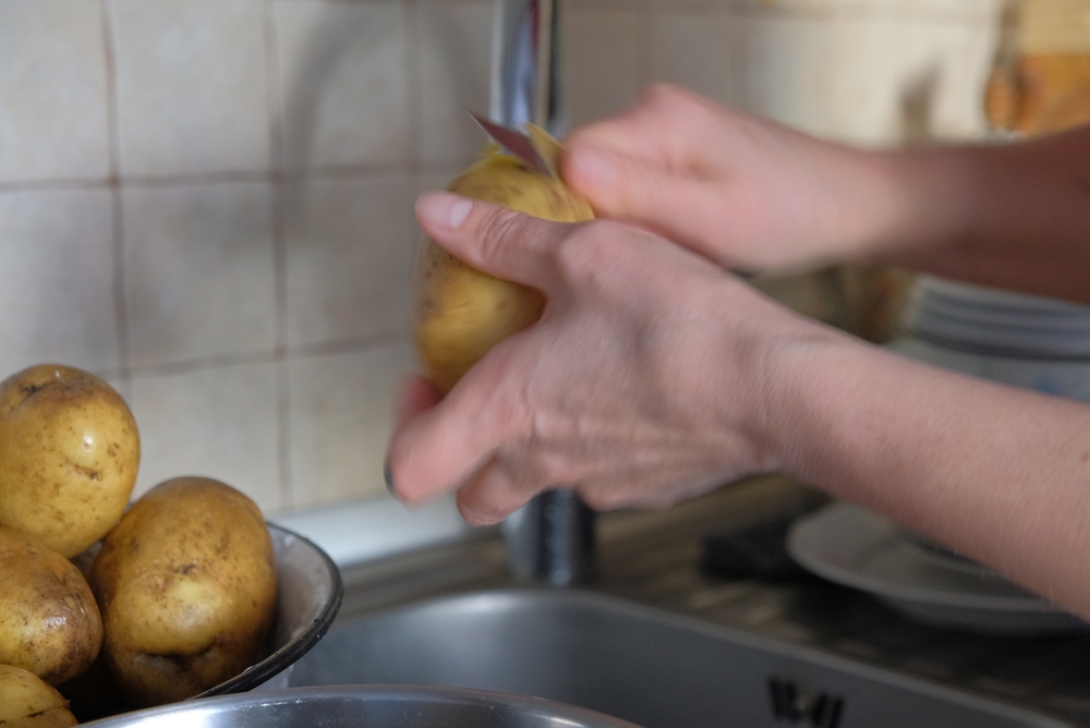 Har du skalat potatis fel hela livet? Så blir du klar på rekordtid