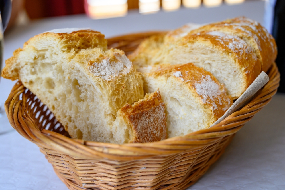 Fresh,Baked,Multi,Grain,Sourdough,Bread,Homemade,Wheat, sliced Bread,brød, brødskive