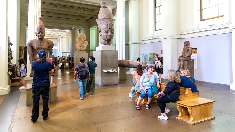 gallery museum
