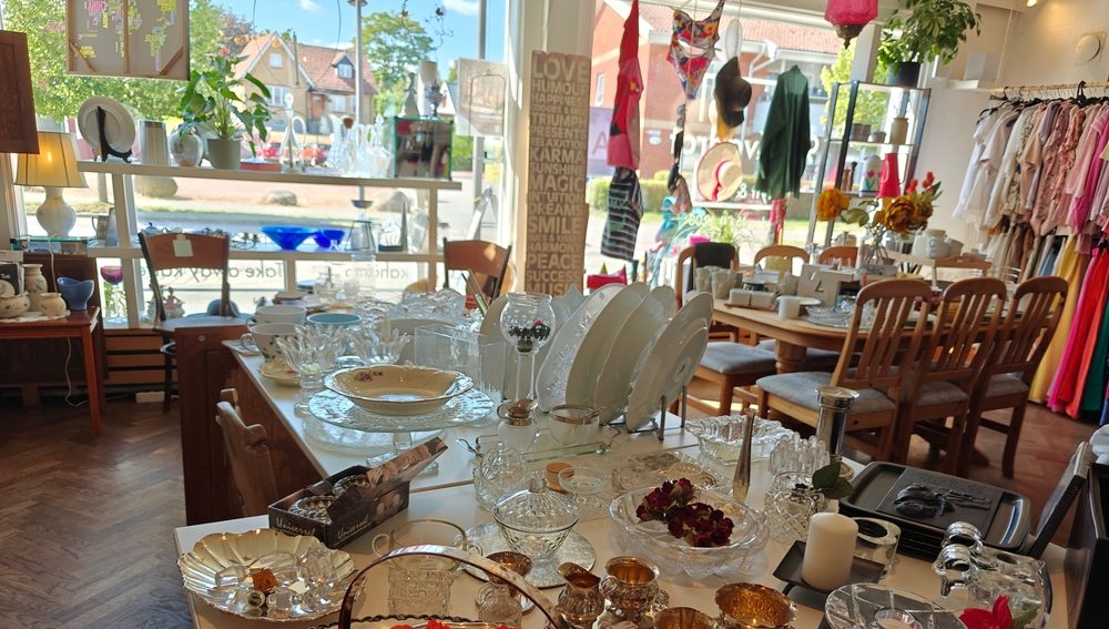 Sweden,vintage, thrift store, genbrugsbutik,