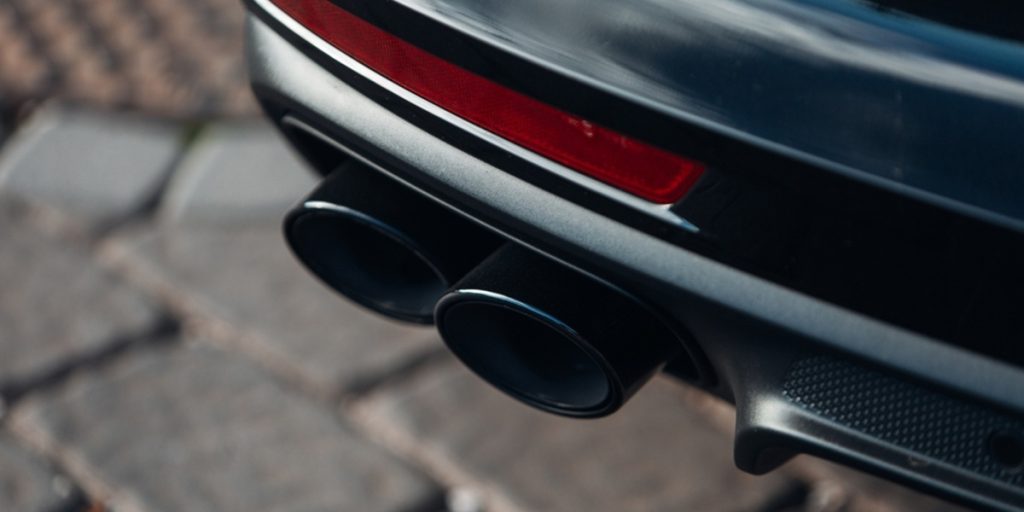 Car Exhaust, Udstødning