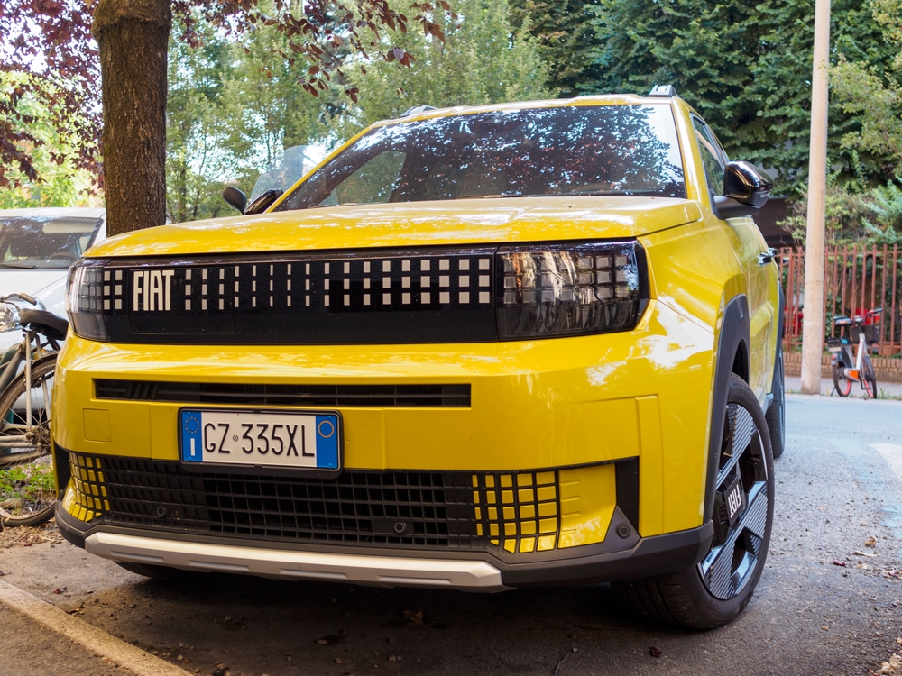 Front view Fiat Grande Panda