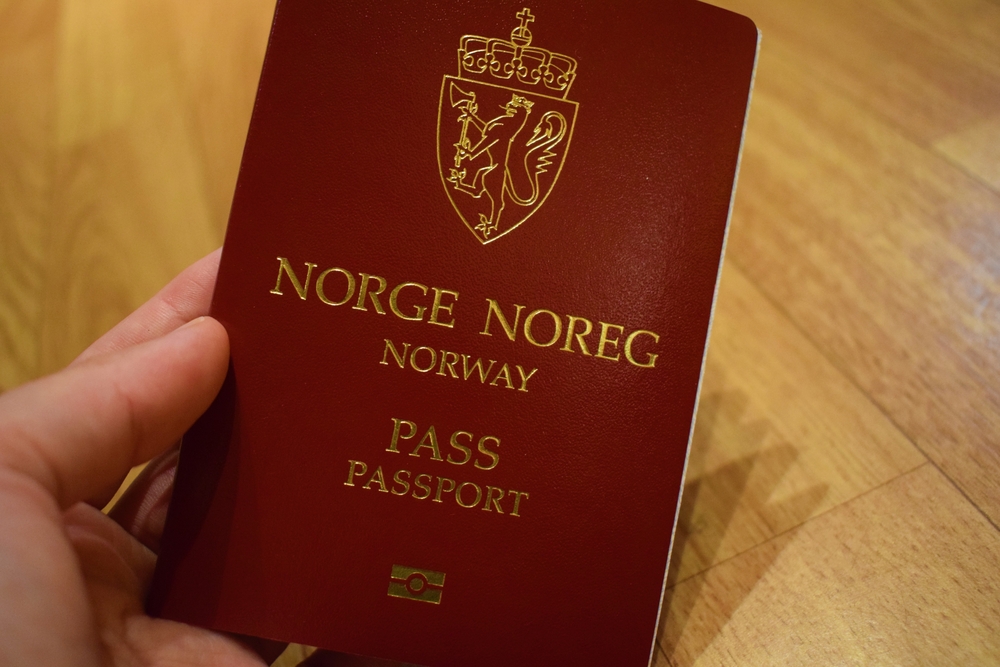 Nye innreiseregler: Pass er ikke lenger nok