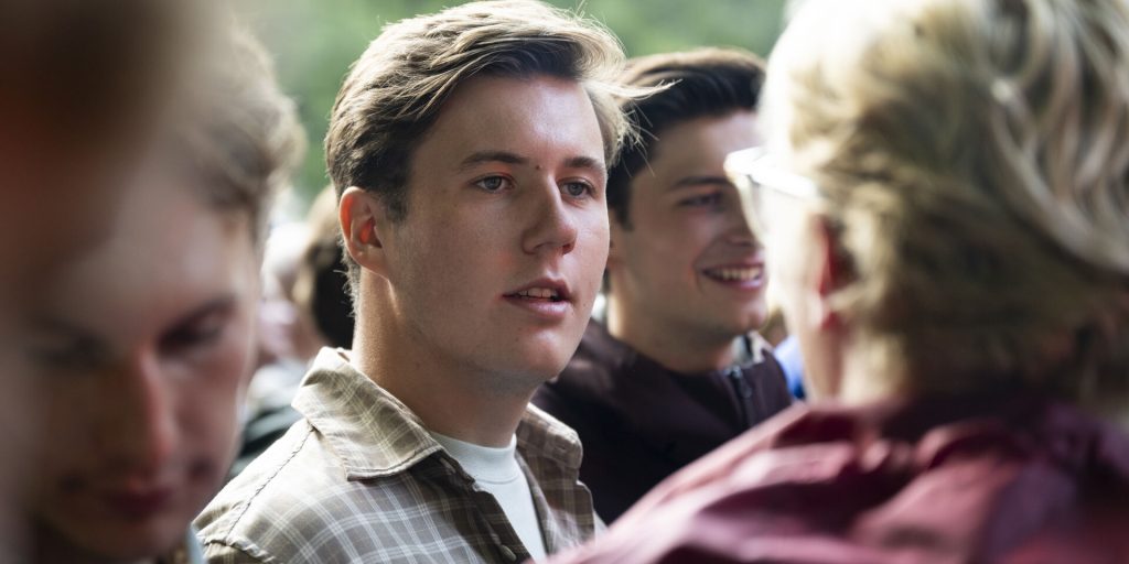 “Vi var begge lidt fulde” – nu fortæller popstjernen sandheden om mødet med kronprinsen