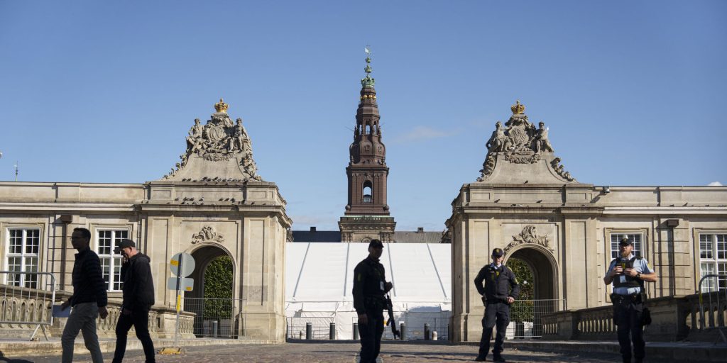 Lige nu: Ny drone spottet over Christiansborg