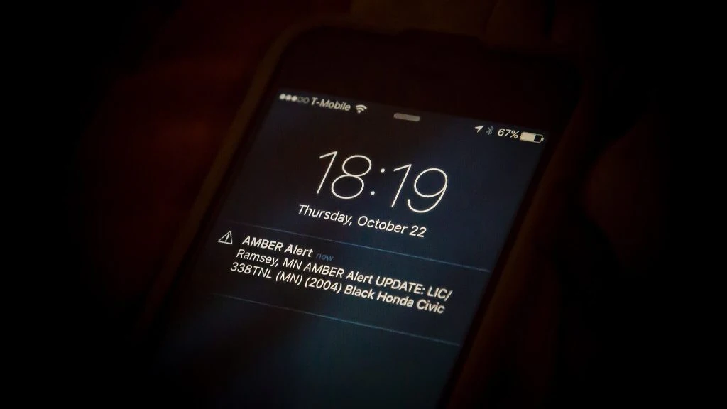 iPhone carrier AMBER Alert
