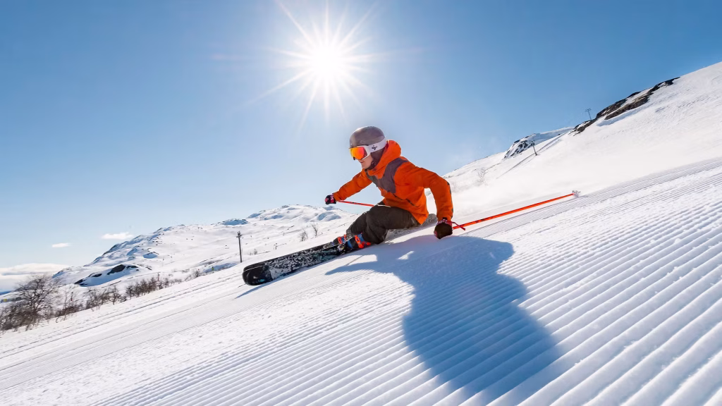 Ski downhill, SkiStar Hemsedal, winter, sun, slalom