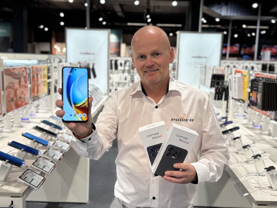 Kategorisjef Thomas Korsne i Power Norge, Powers egen smarttelefon, Cepter Nivio